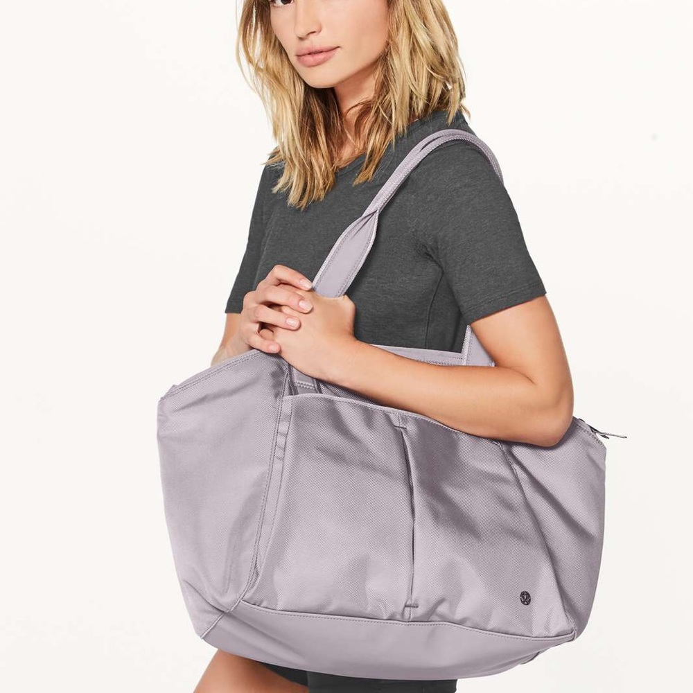 NWT Lululemon Free to Be Bag Dark Chrome